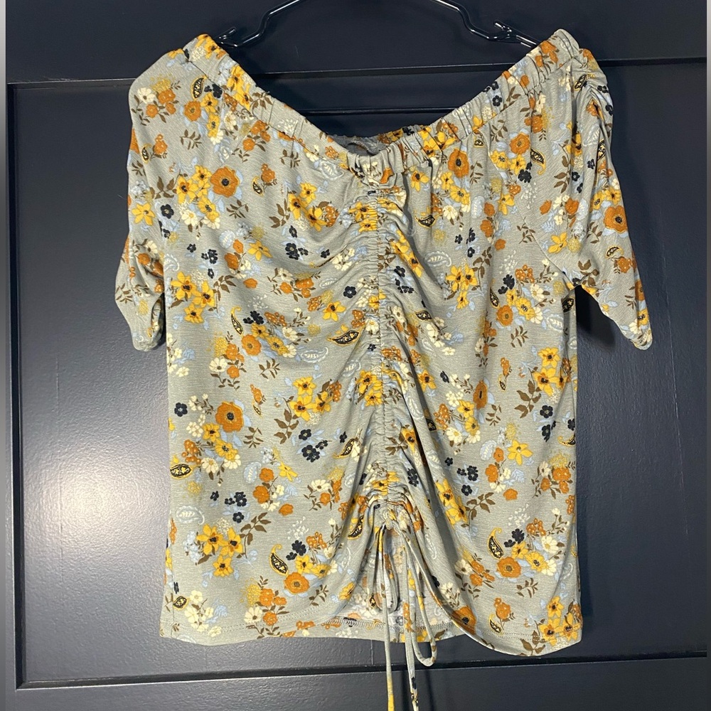 Daytrip Floral Off-Shoulder Ruched Top in Gray and Yellow